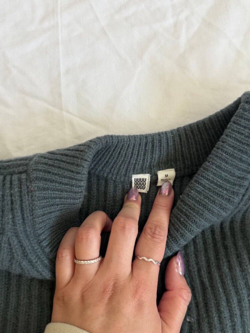 Uniqlo Green Cropped Thick Sweater - Picture 5 of 8